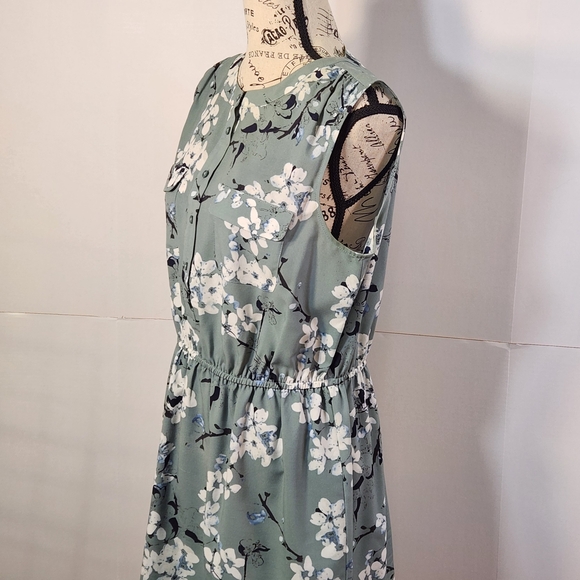 LOFT Floral Sleeveless Midi Dress - Green and White - Picture 7 of 12